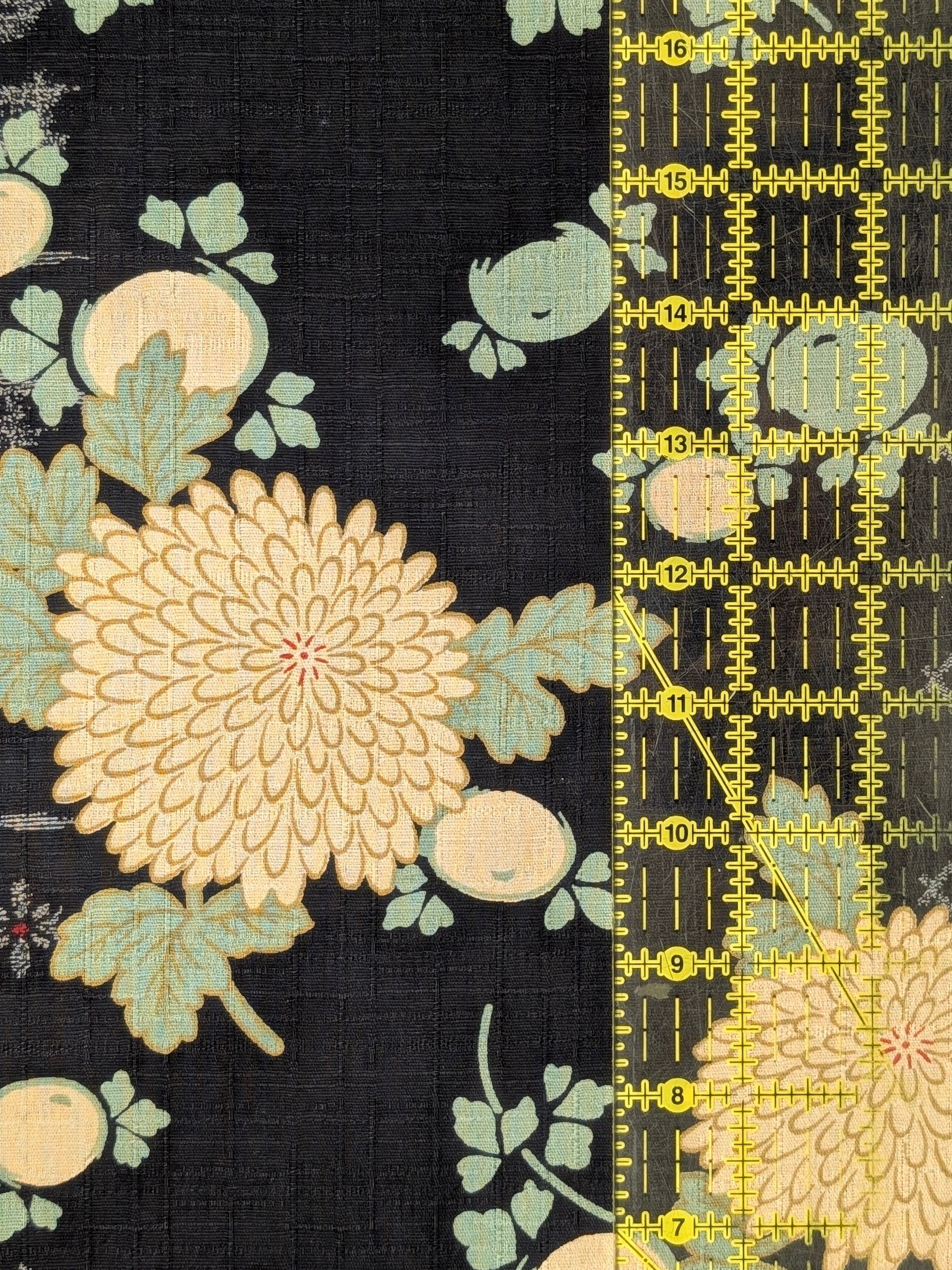 Kobayashi - Chrysanthemums & Patterned Kasumi Cotton Dobby Fabric - Blue