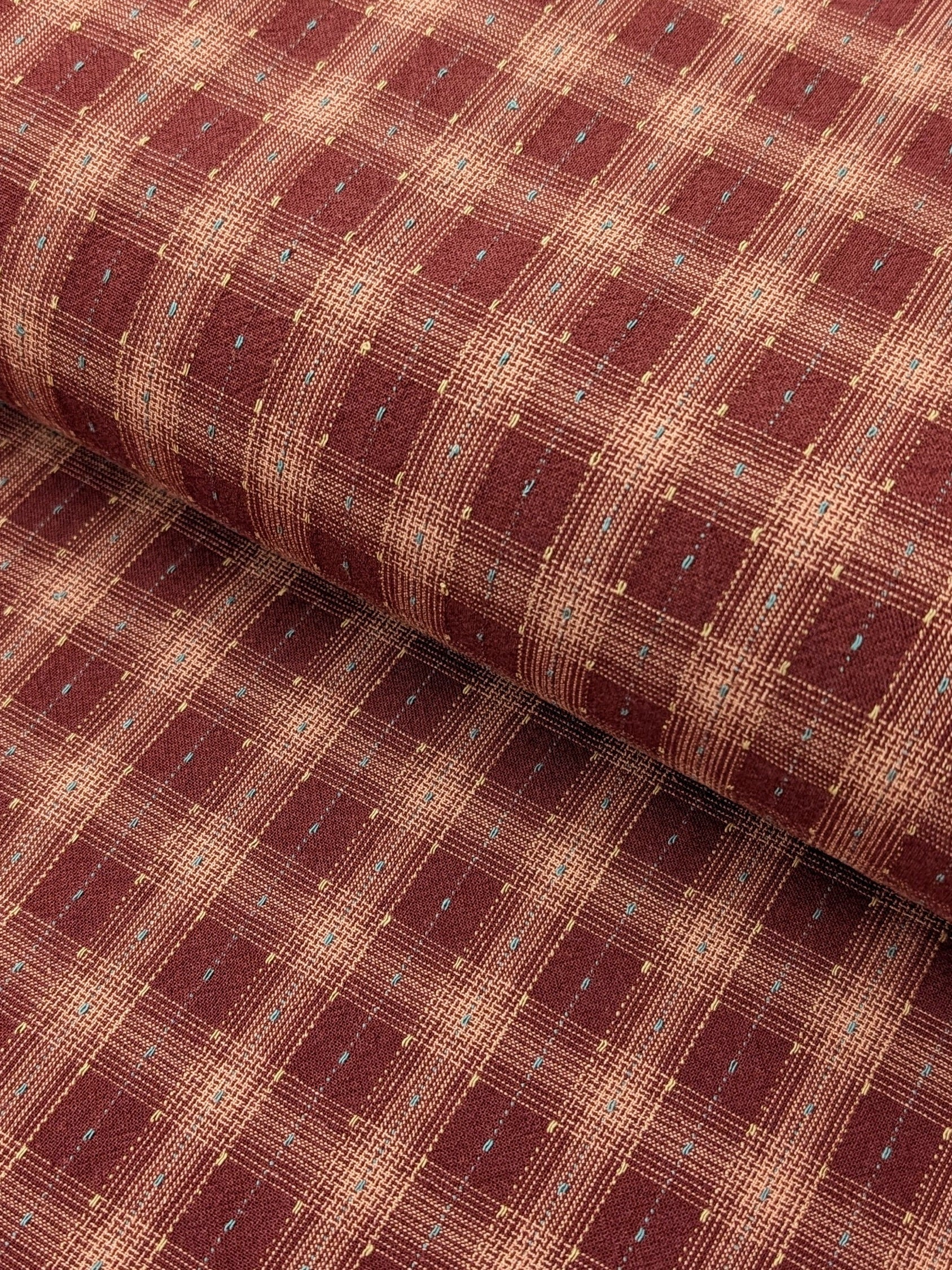 MYD - Dotted Texture Cotton Gingham Plaid Yarn Dyed Fabric - Burgundy and Pink