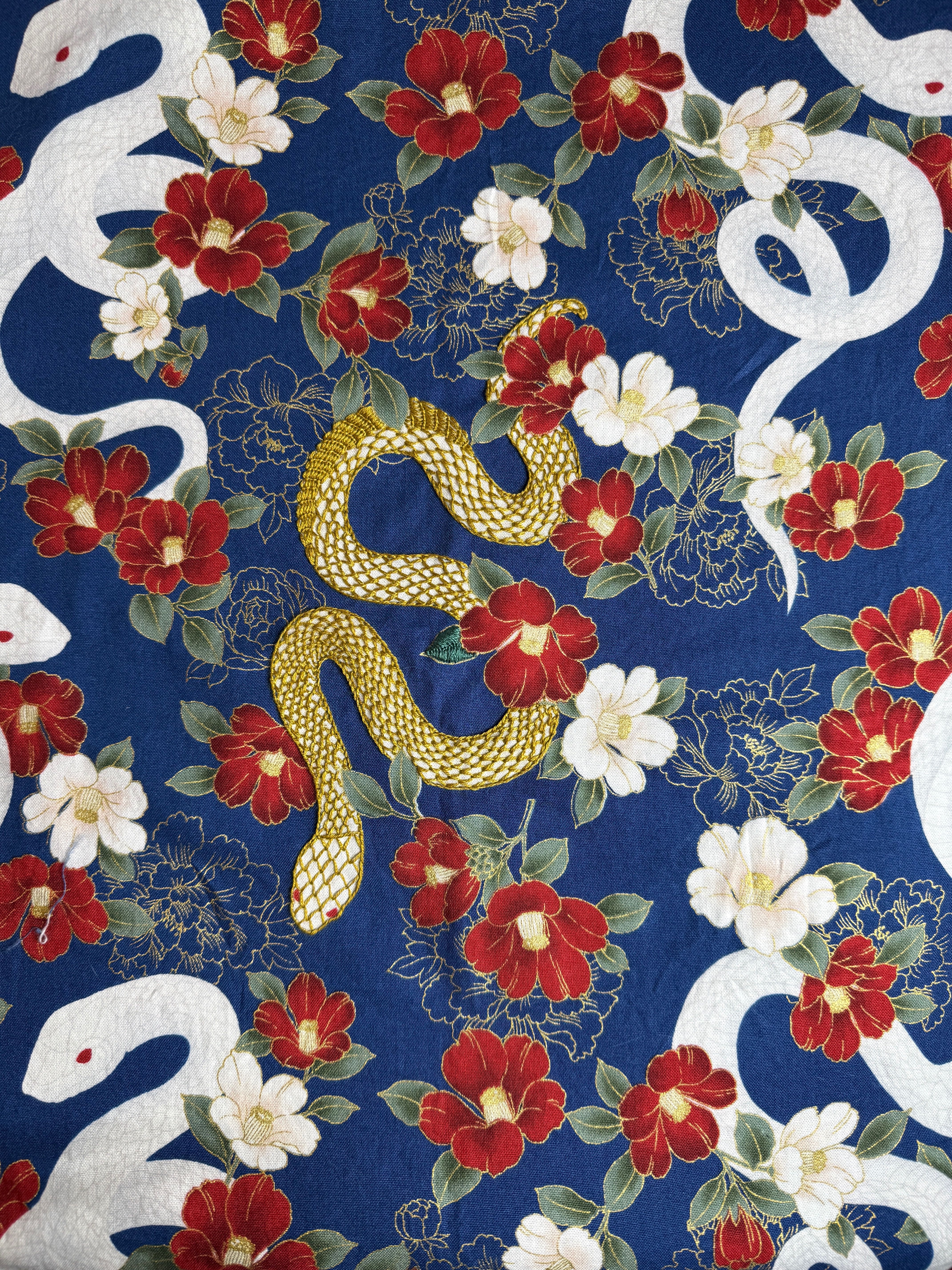 CLASS 2-HR: Beginning Embroidery - Embellishing Printed Fabric
