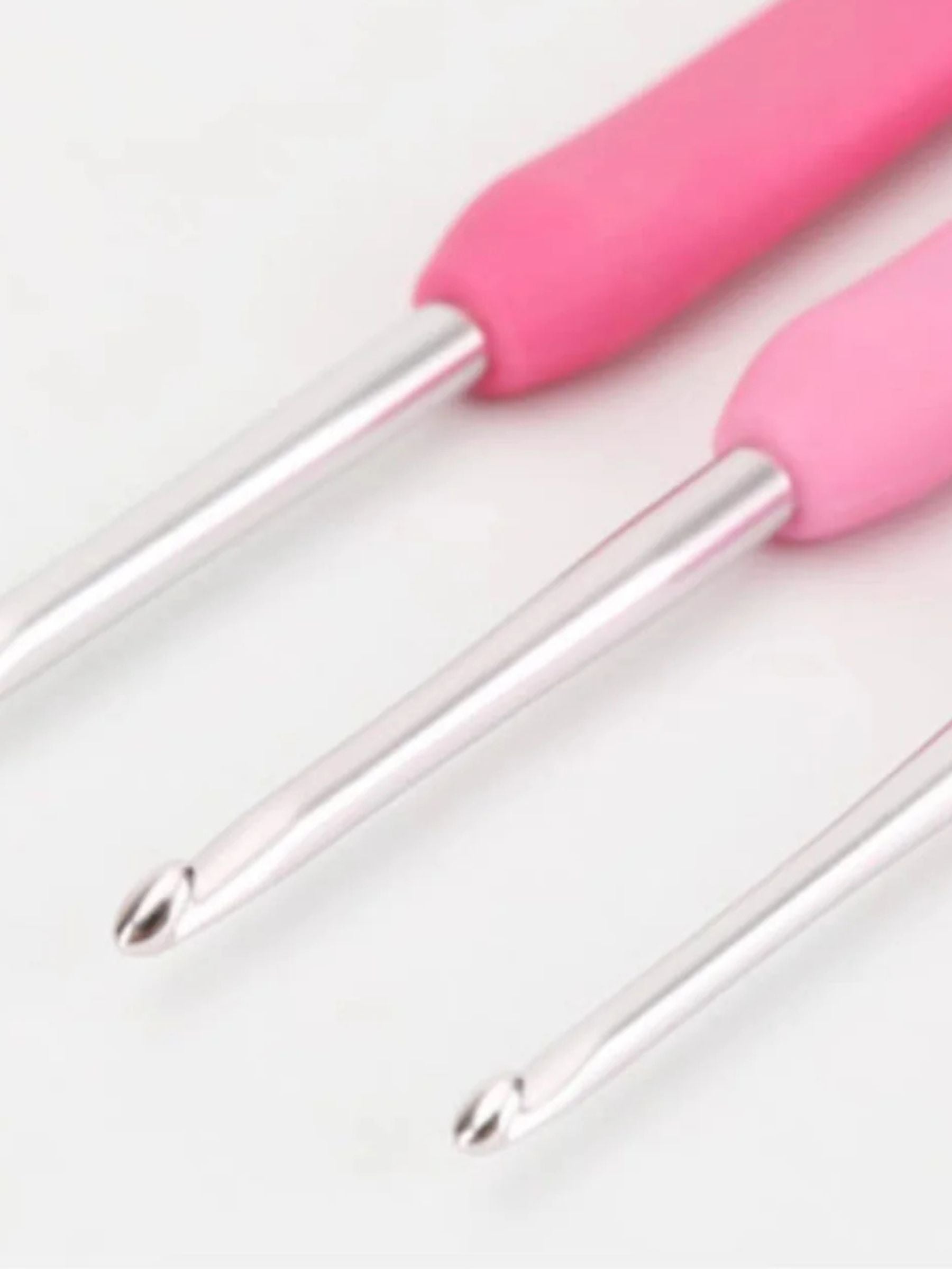 Tulip - "Etimo" Rose Crochet Hook with Cushion Grip Singles Various Sizes - Large