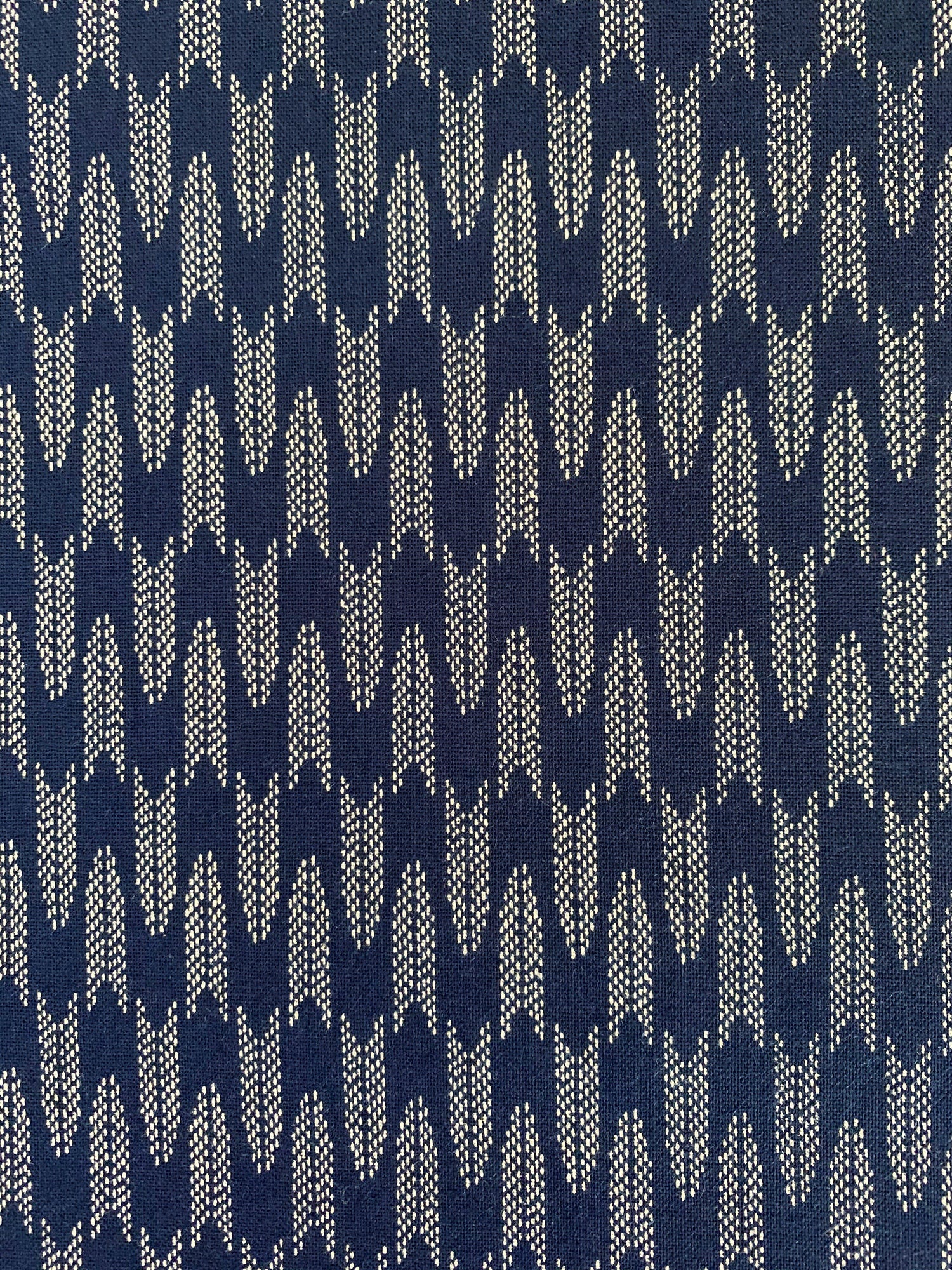 Sevenberry Zigzag Yabane arrows Japanese cotton fabric 88222-6-4 navy blue beige