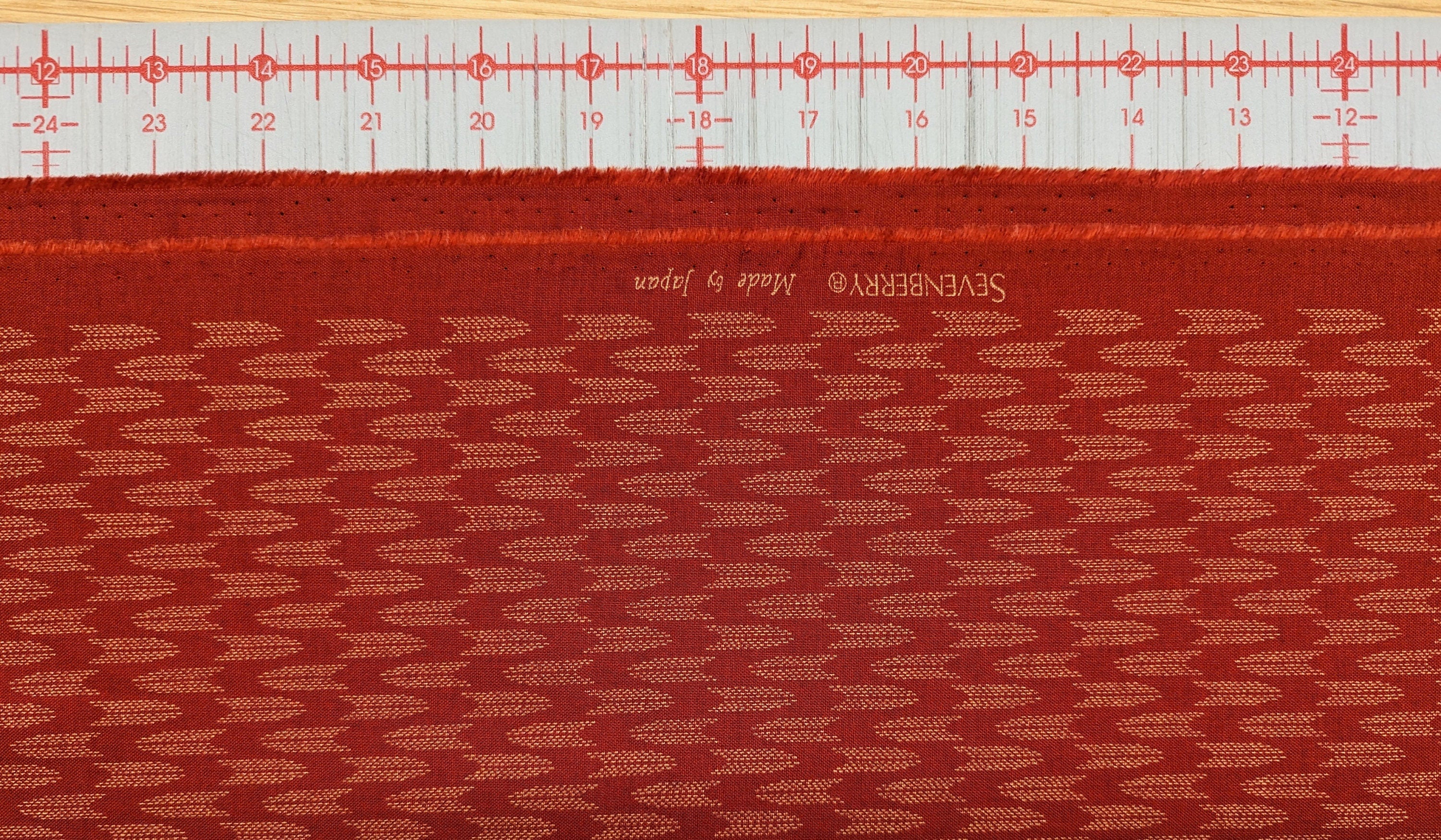 Sevenberry Zigzag Yabane arrows Japanese cotton fabric 88222-6-2 red with beige