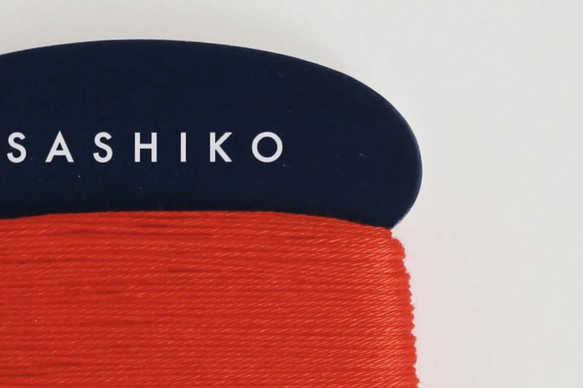 Daruma - Cotton Sashiko Thread 40m Card 20/4 - #212 Shu Aka Vermillion Red