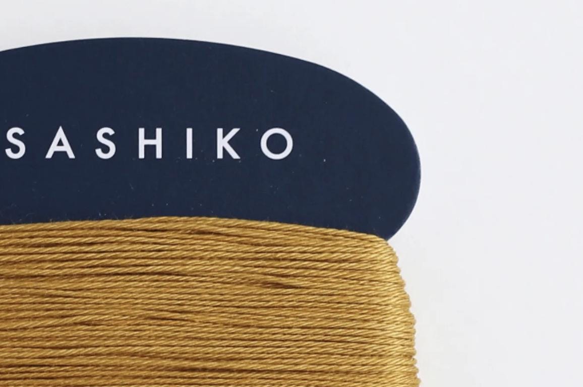 Daruma - Cotton Sashiko Thread 40m Card 20/4 - #220 Kincha Golden Tea