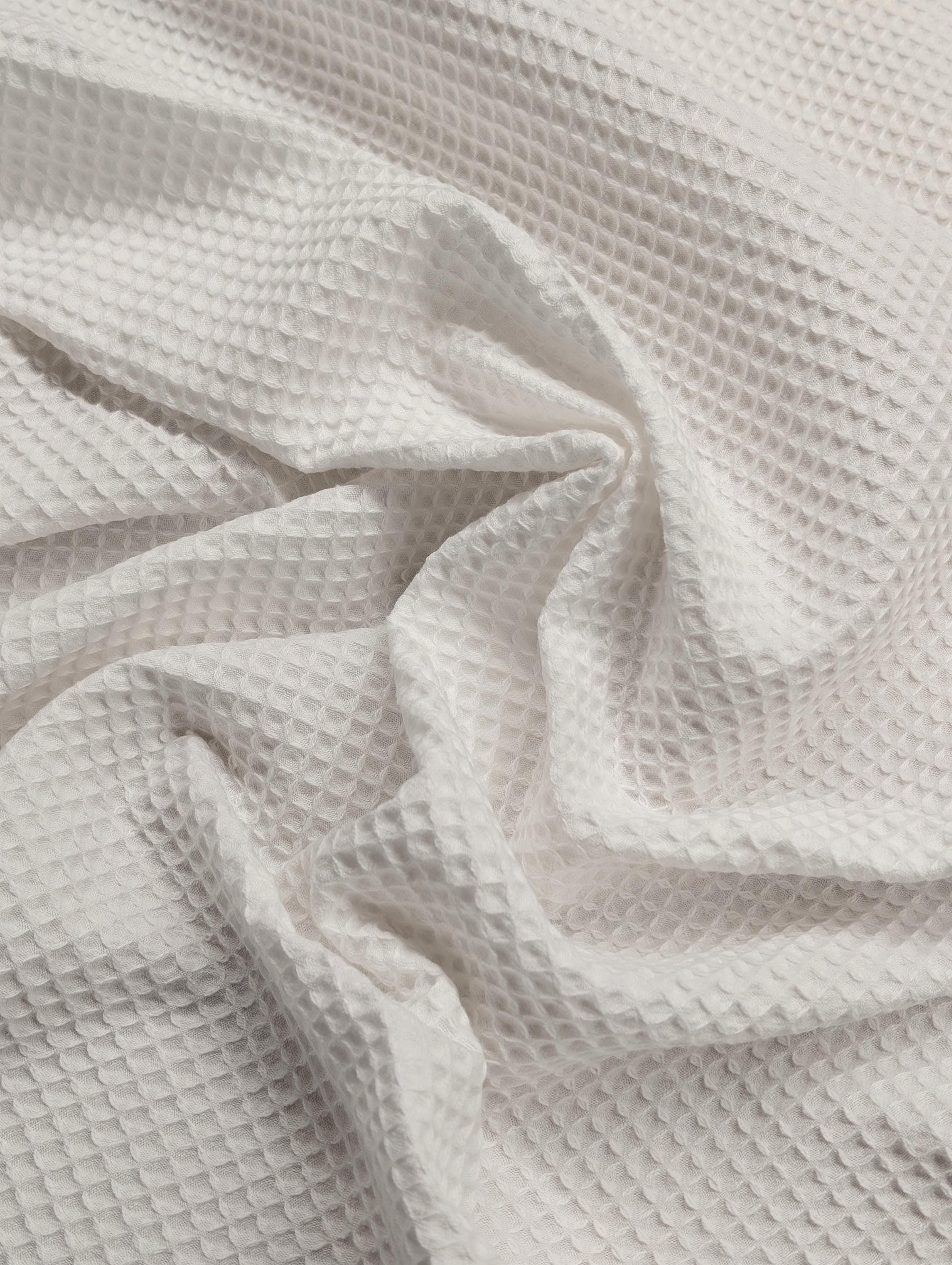 NEW Non-Sretch Japanese Cotton Woven Waffle Fabric - White - Half Yard H-5000-1