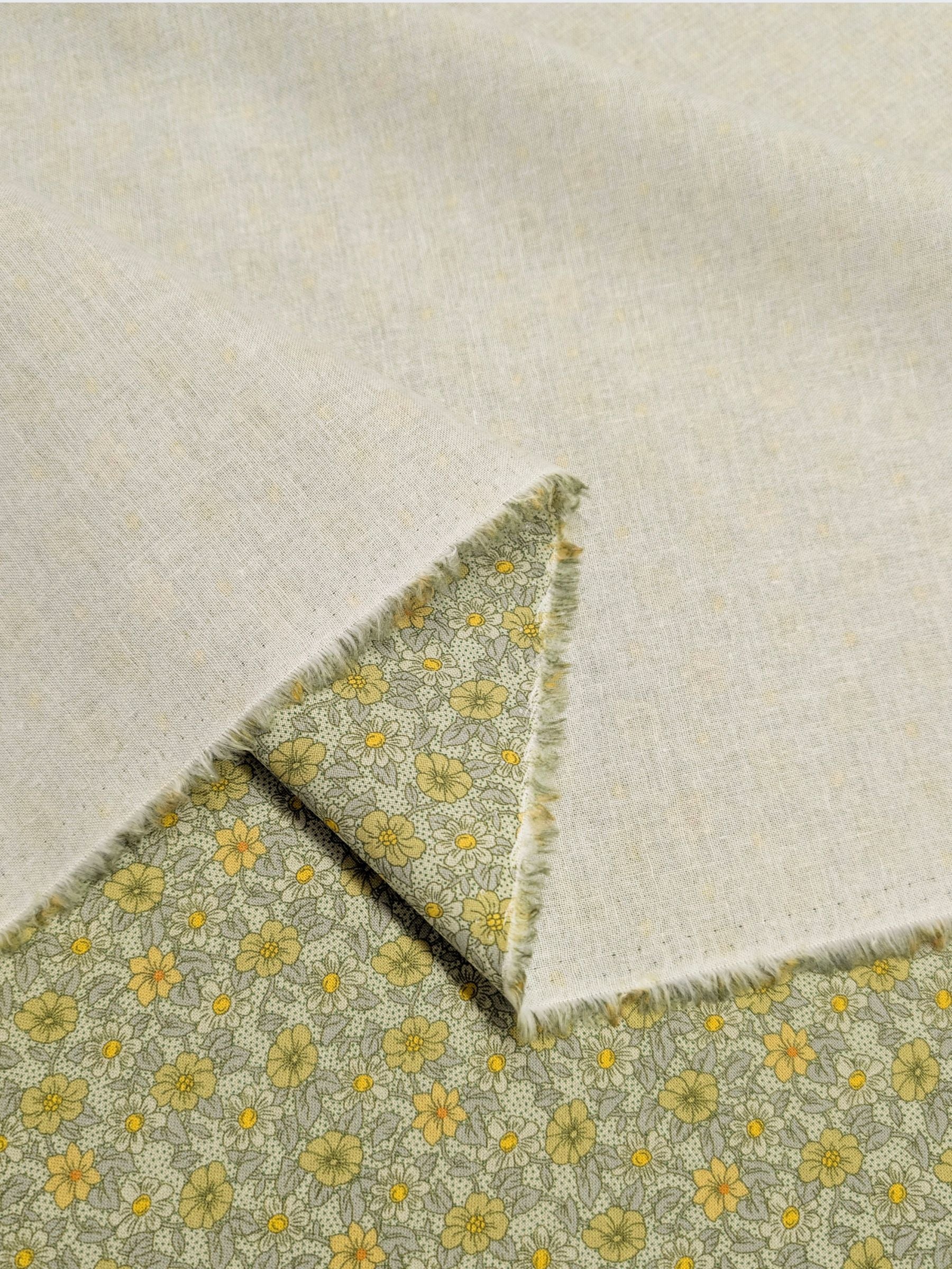 Textile Pantry - Tiny Flowers & Dots Cotton Sheeting Fabric - Green