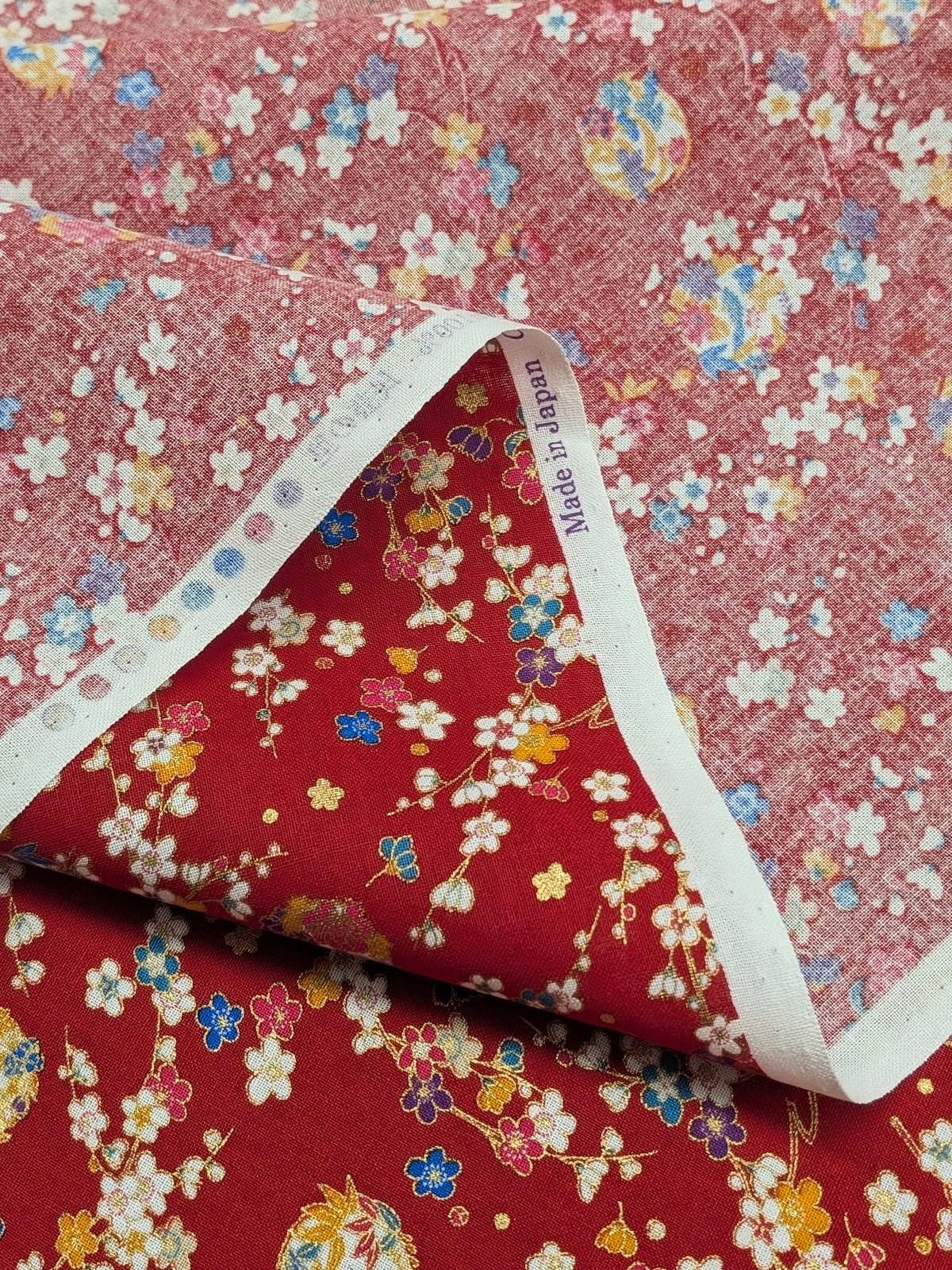 Naka -  Metallic Cherry Blossom Circles Cotton Sheeting Fabric - Red