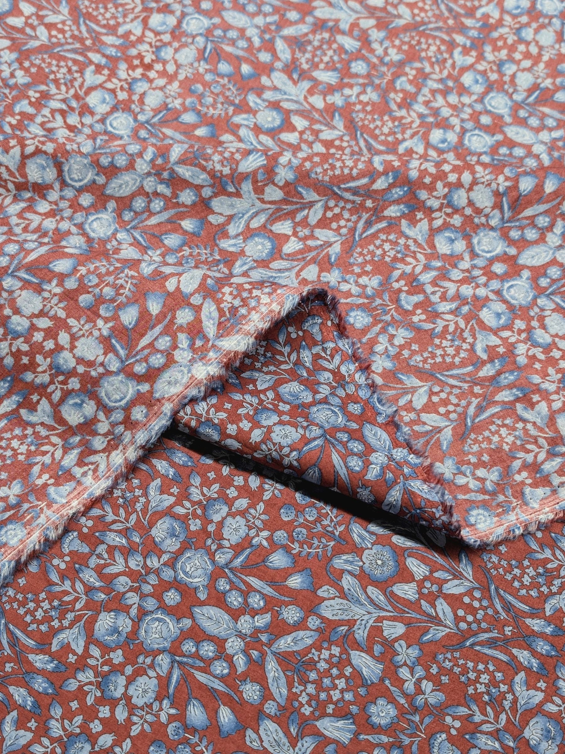 Hokkoh - Mirrored Two-Tone Flowers Cotton Lawn Fabric - Red & Blue