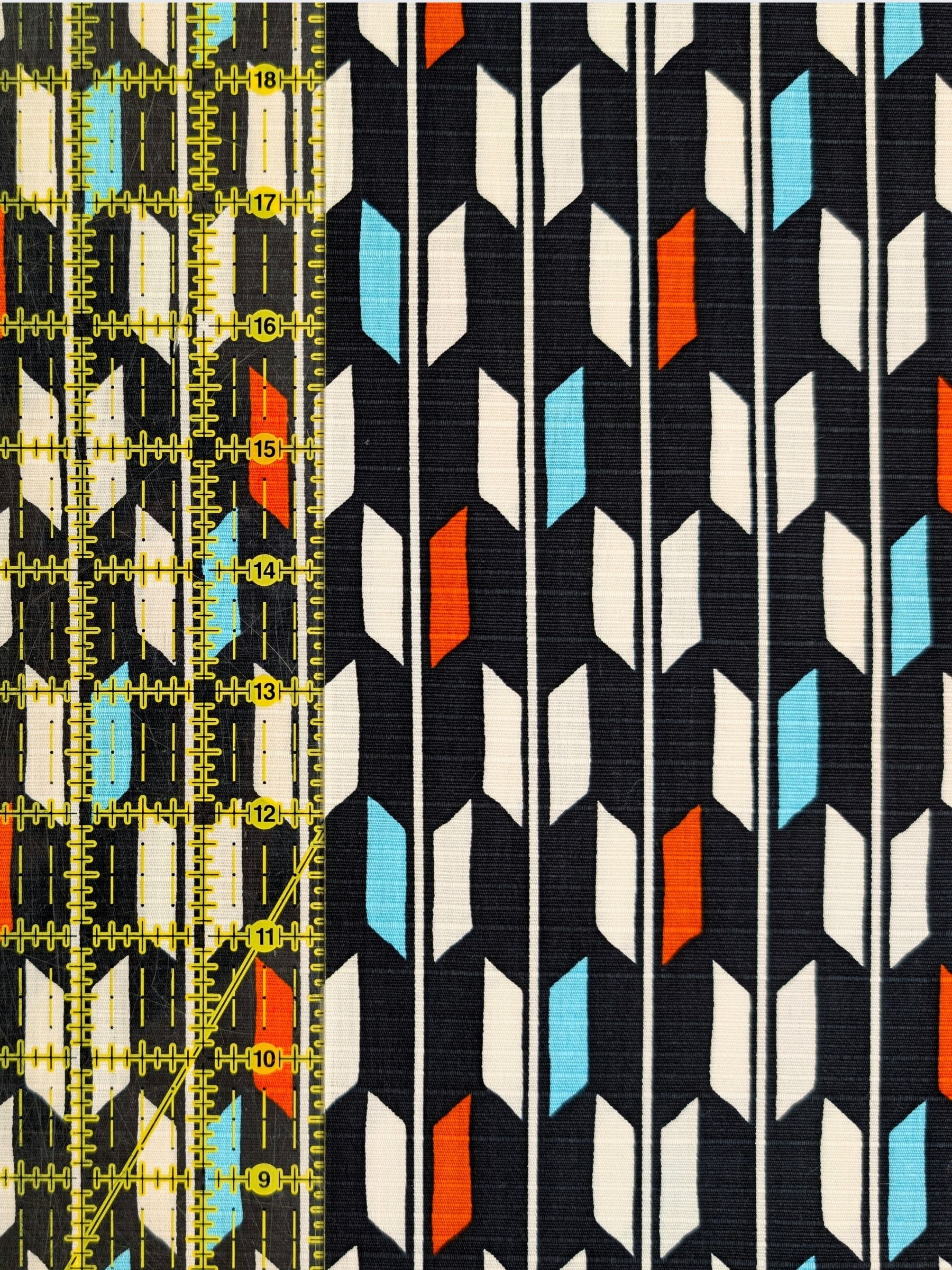 Sevenberry - Arrow Cotton Shantung Fabric - Black & White