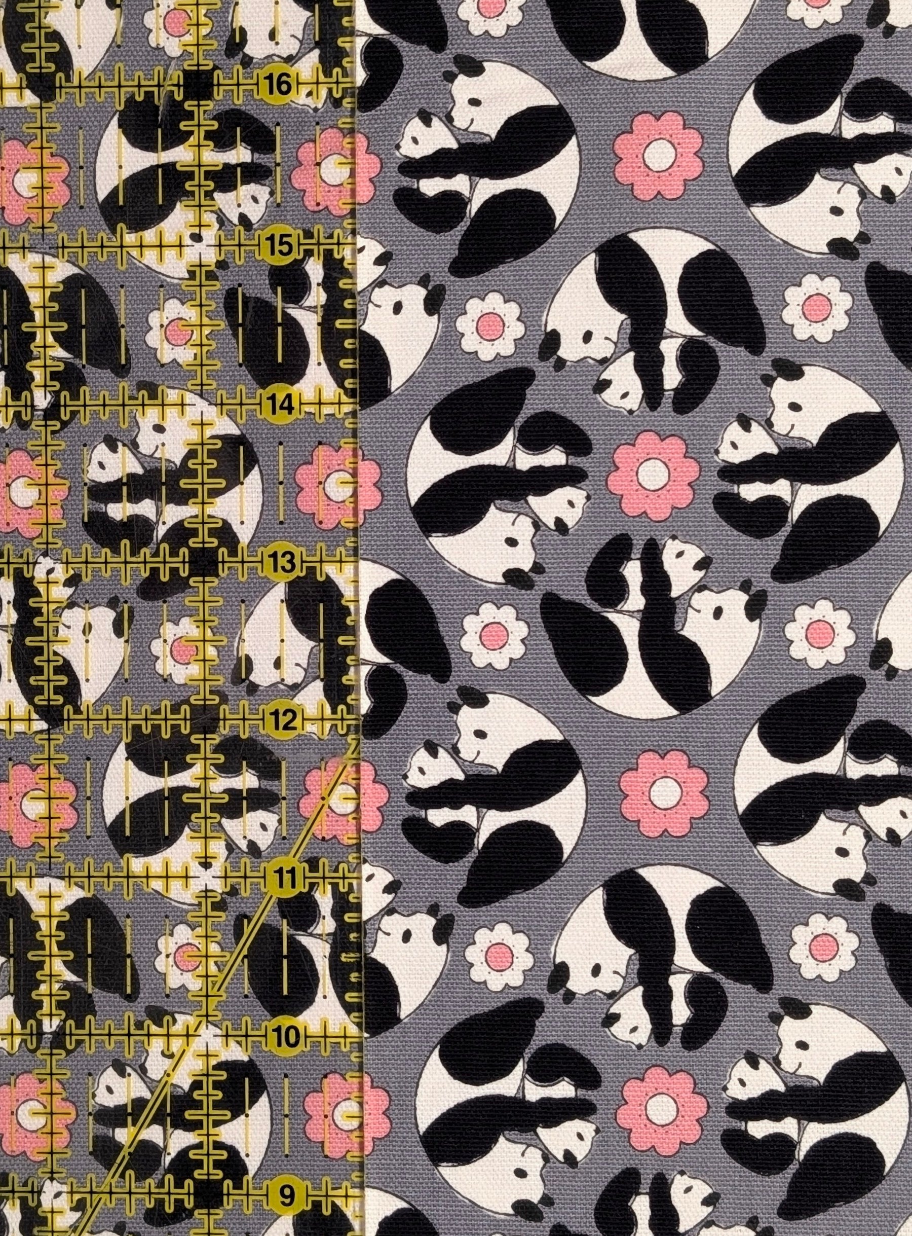 Yuwa - Kaleidoscope Pandas Oxford Cotton Fabric - Gray