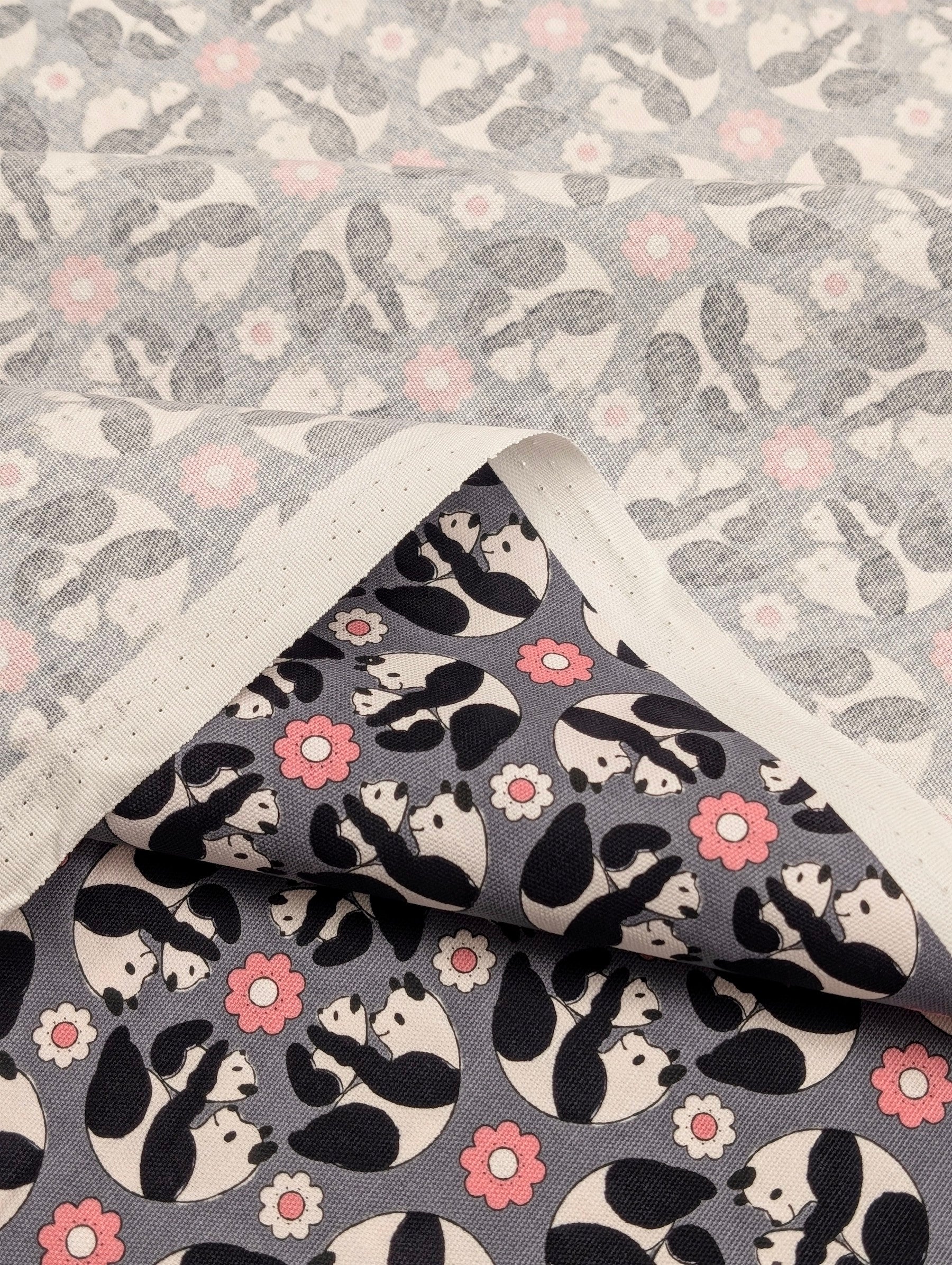 Yuwa - Kaleidoscope Pandas Oxford Cotton Fabric - Gray