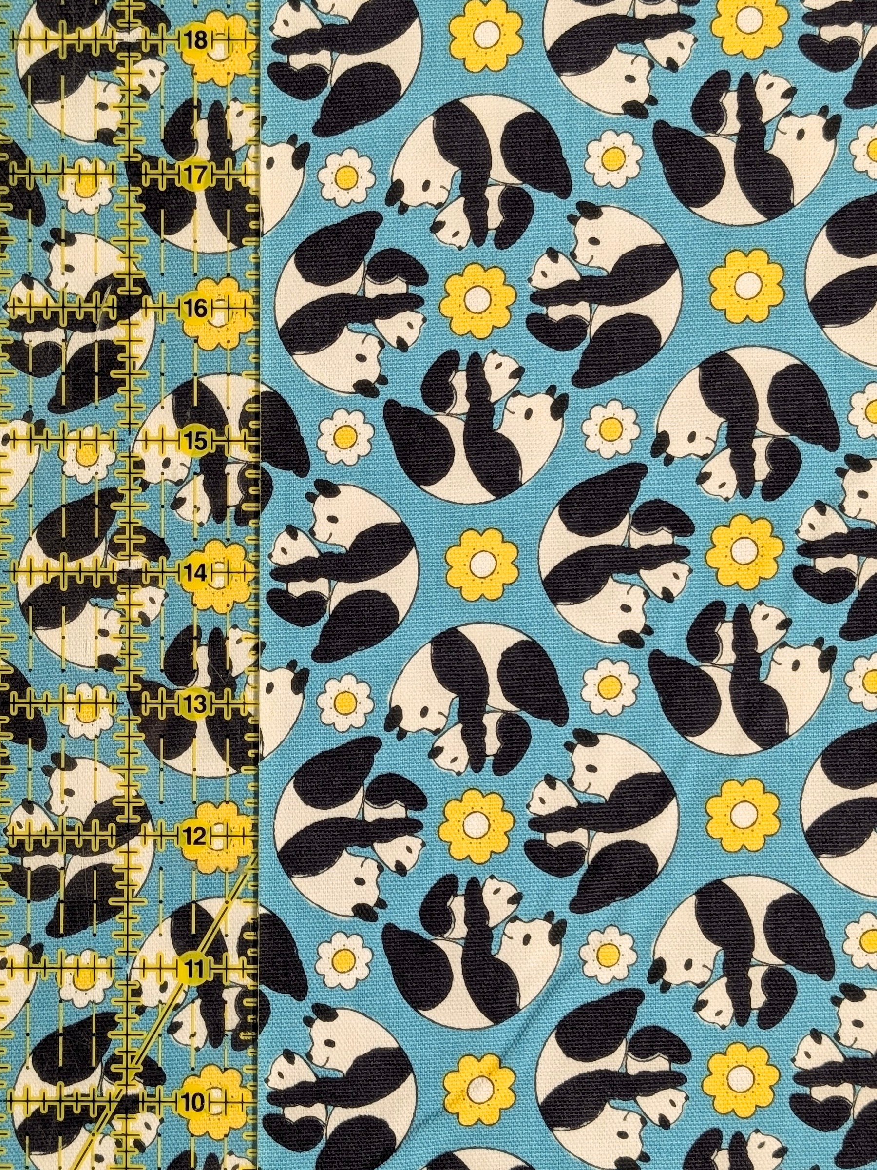 Yuwa - Kaleidoscope Pandas Oxford Cotton Fabric - Teal
