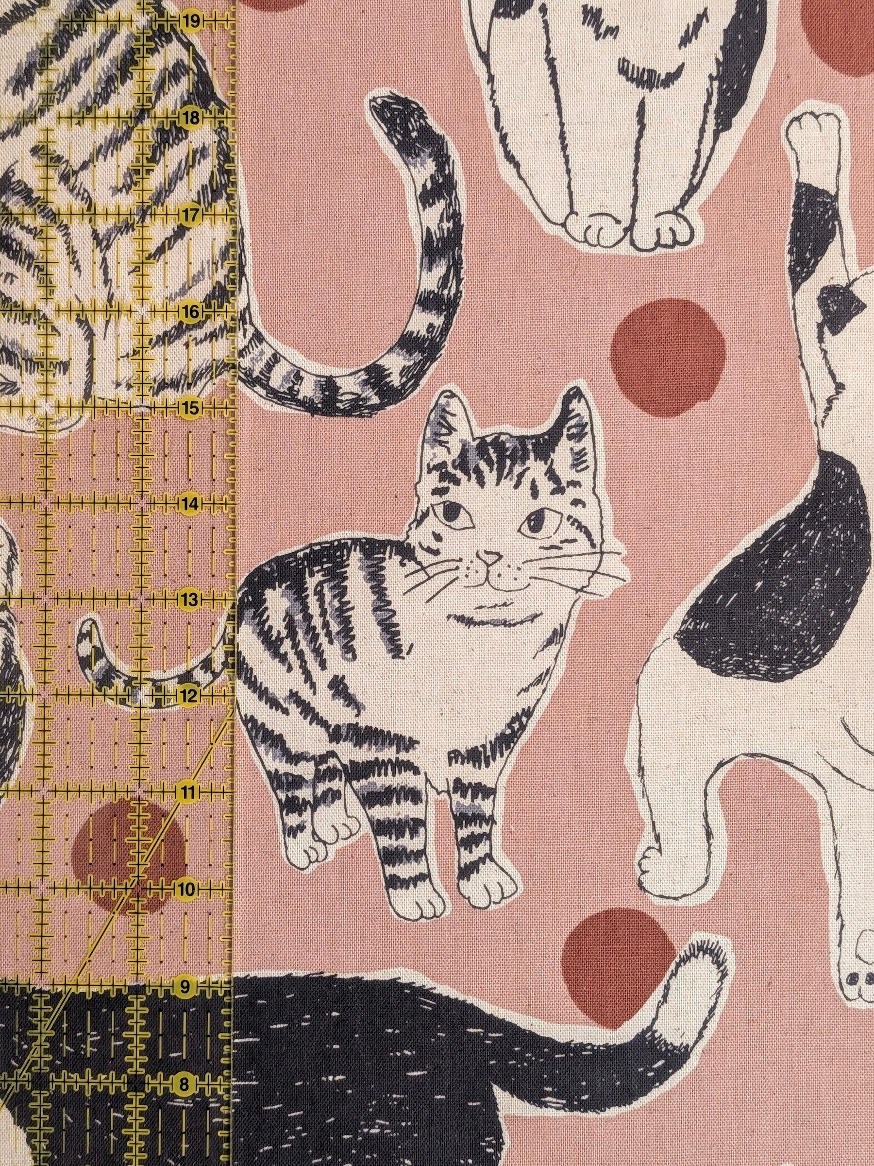 Kobayashi - Large Black & Off-White Cats Cotton Linen Oxford Canvas Fabric - Pink