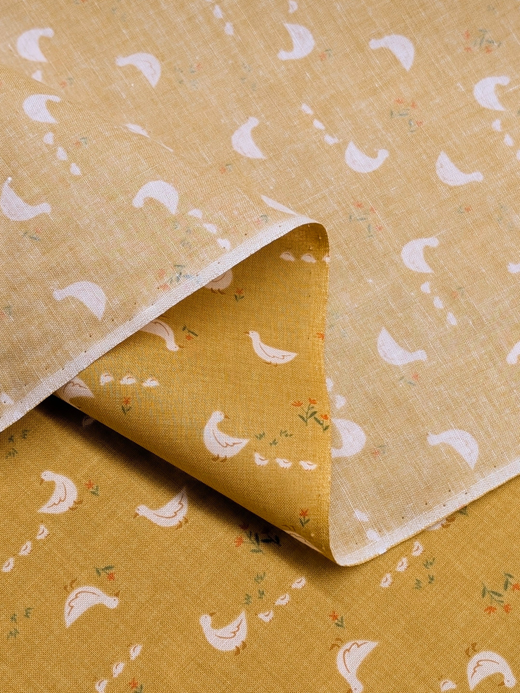 Vancet - Farmyard Ducks Feed Sack Print Cotton Fabric - Yellow