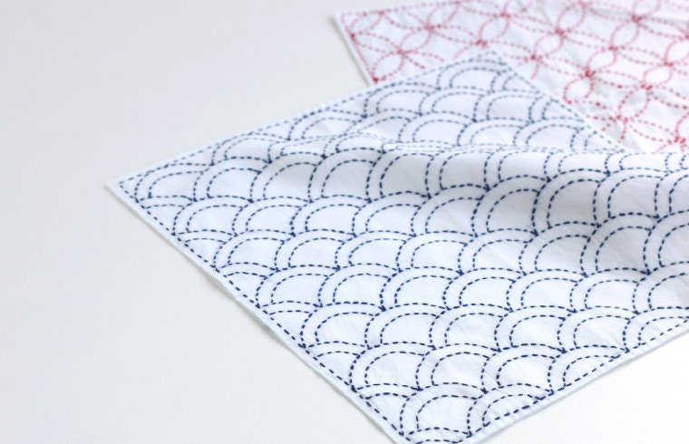 Yokota - Strawberry Blossoms Cotton Sashiko Fukin Sampler Cloth - White