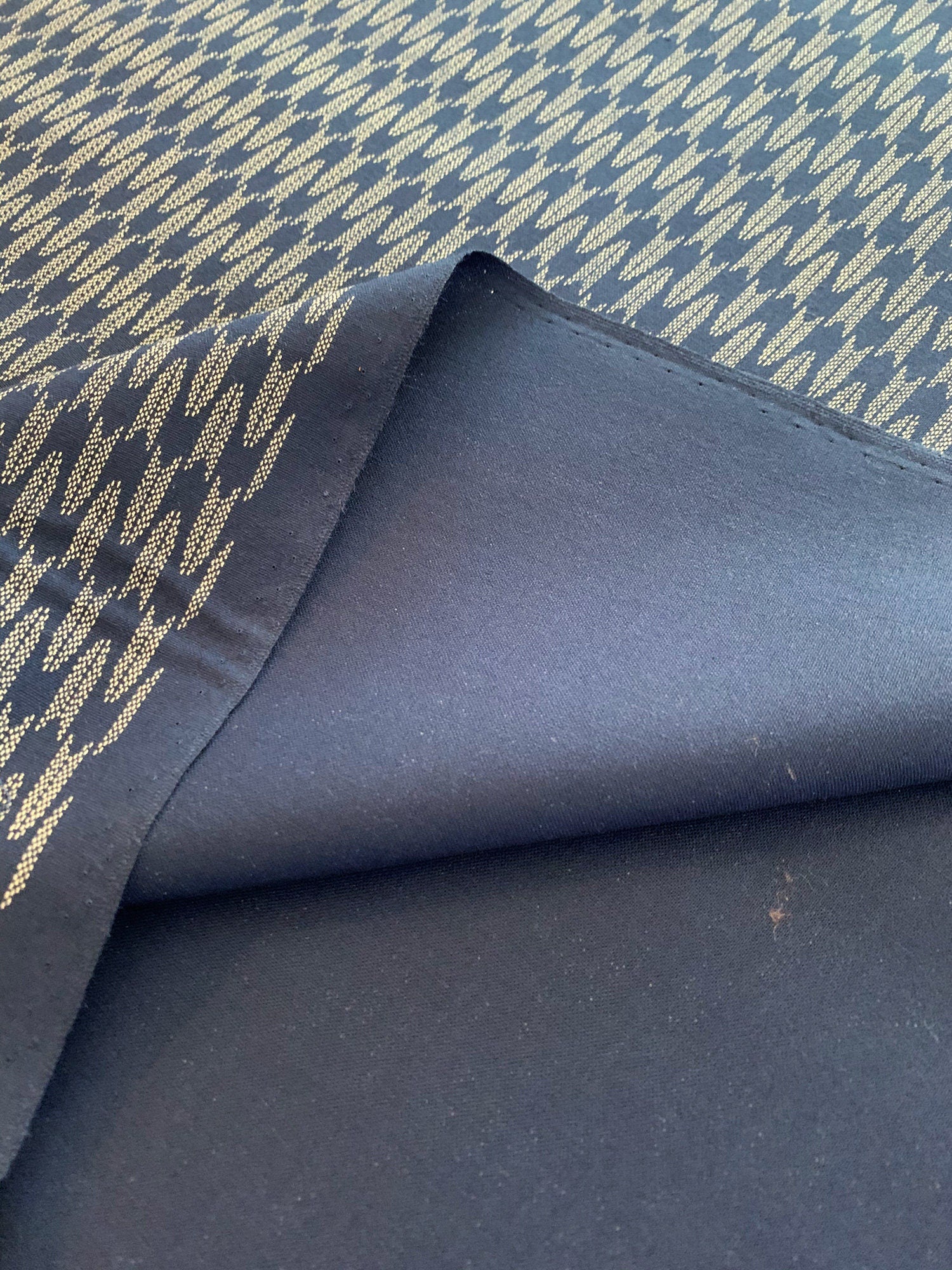 Sevenberry Zigzag Yabane arrows Japanese cotton fabric 88222-6-4 navy blue beige