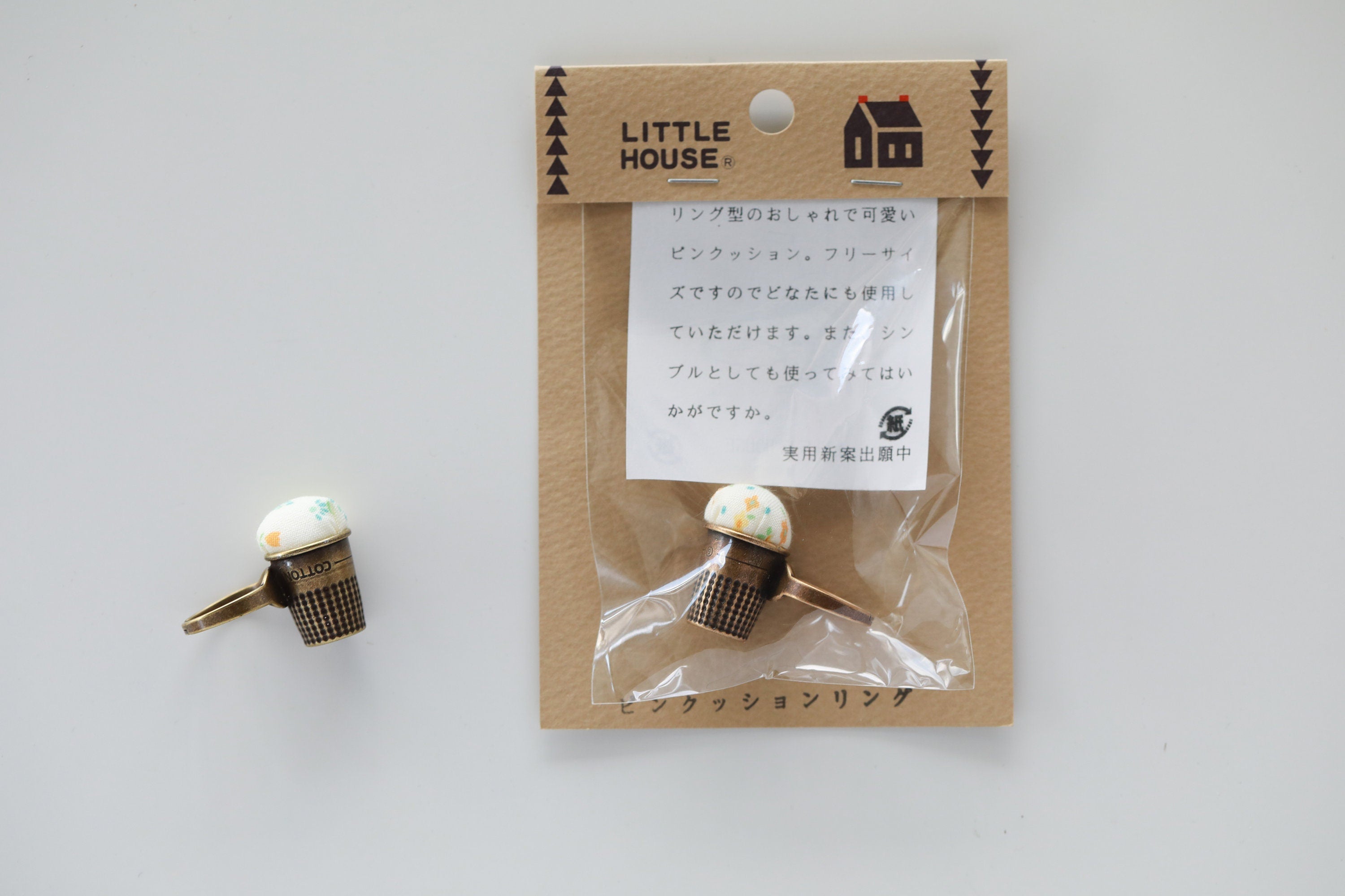 Little House - Pincushion Thimble Ring
