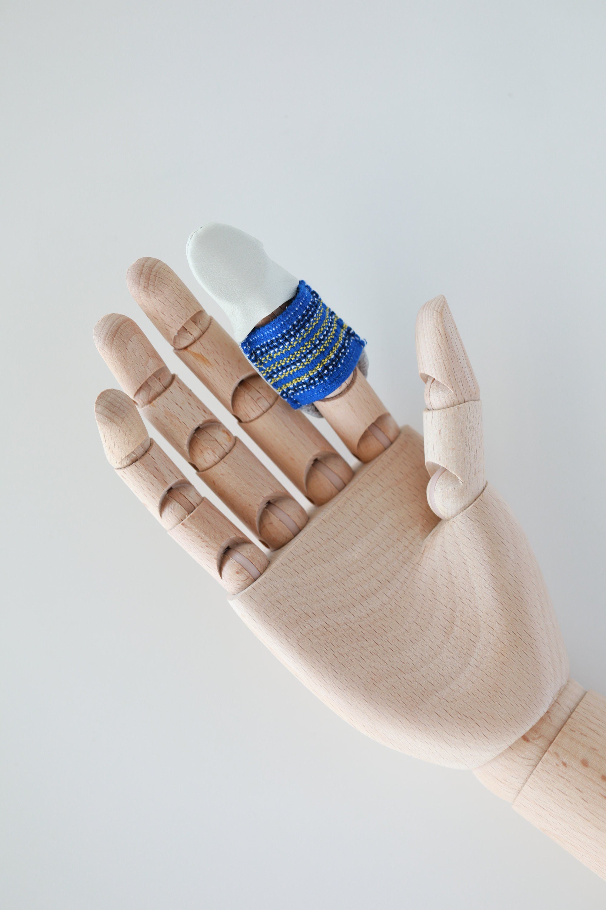 Little House - Leather Glove Thimble with Elastic Soft or Padded - White