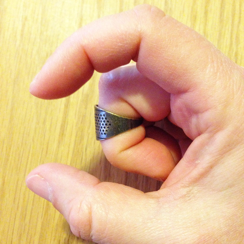 Clover - Knuckle Ring Thimble