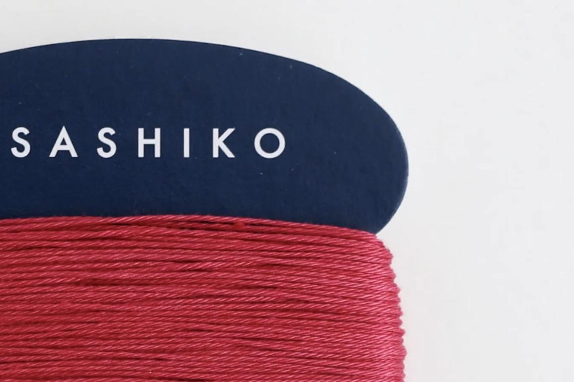 Daruma - Cotton Sashiko Thread 40m Card 20/4 - #221 Akane Red