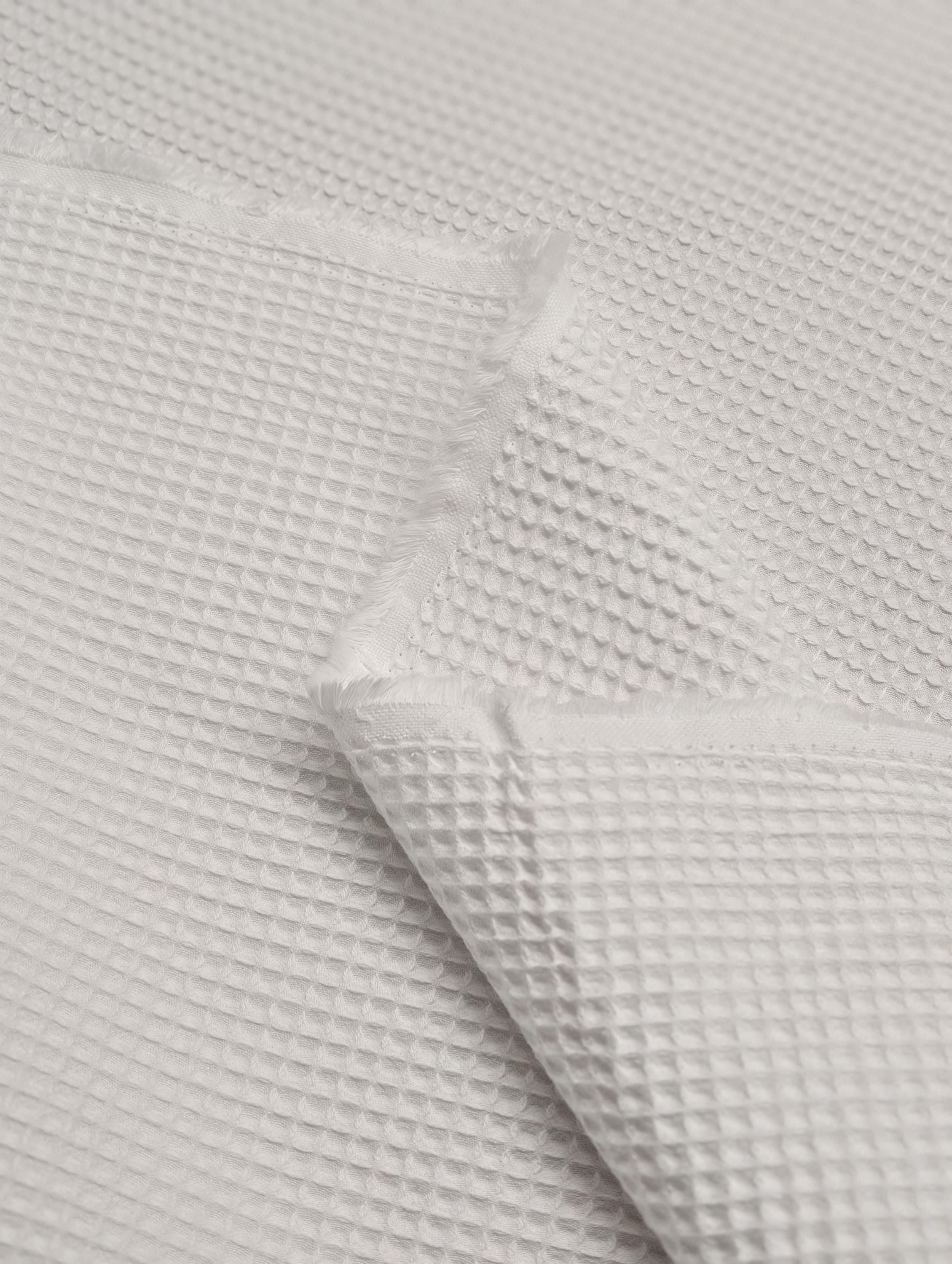 NEW Non-Sretch Japanese Cotton Woven Waffle Fabric - White - Half Yard H-5000-1